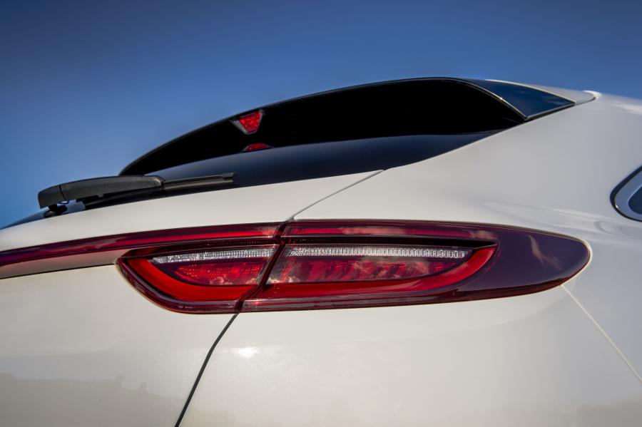 Детали экстерьера Kia ProCeed GT 2019 года  (фото 8 из 41)